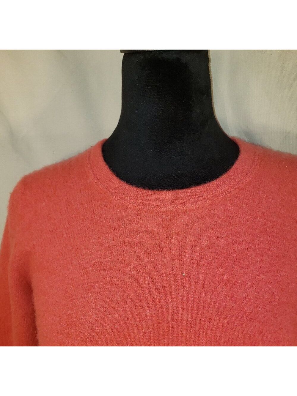 Women's Prive Cashmere Coral Crew Neck Sweater - M